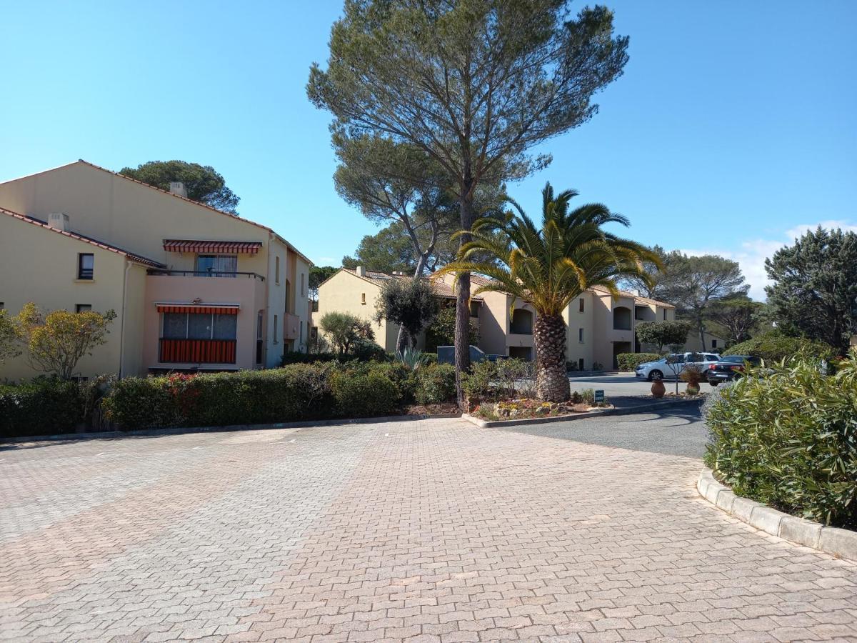 Les Hauts Du Golf Rez De Jardin Piscine Tennis Saint-Raphaël Екстериор снимка