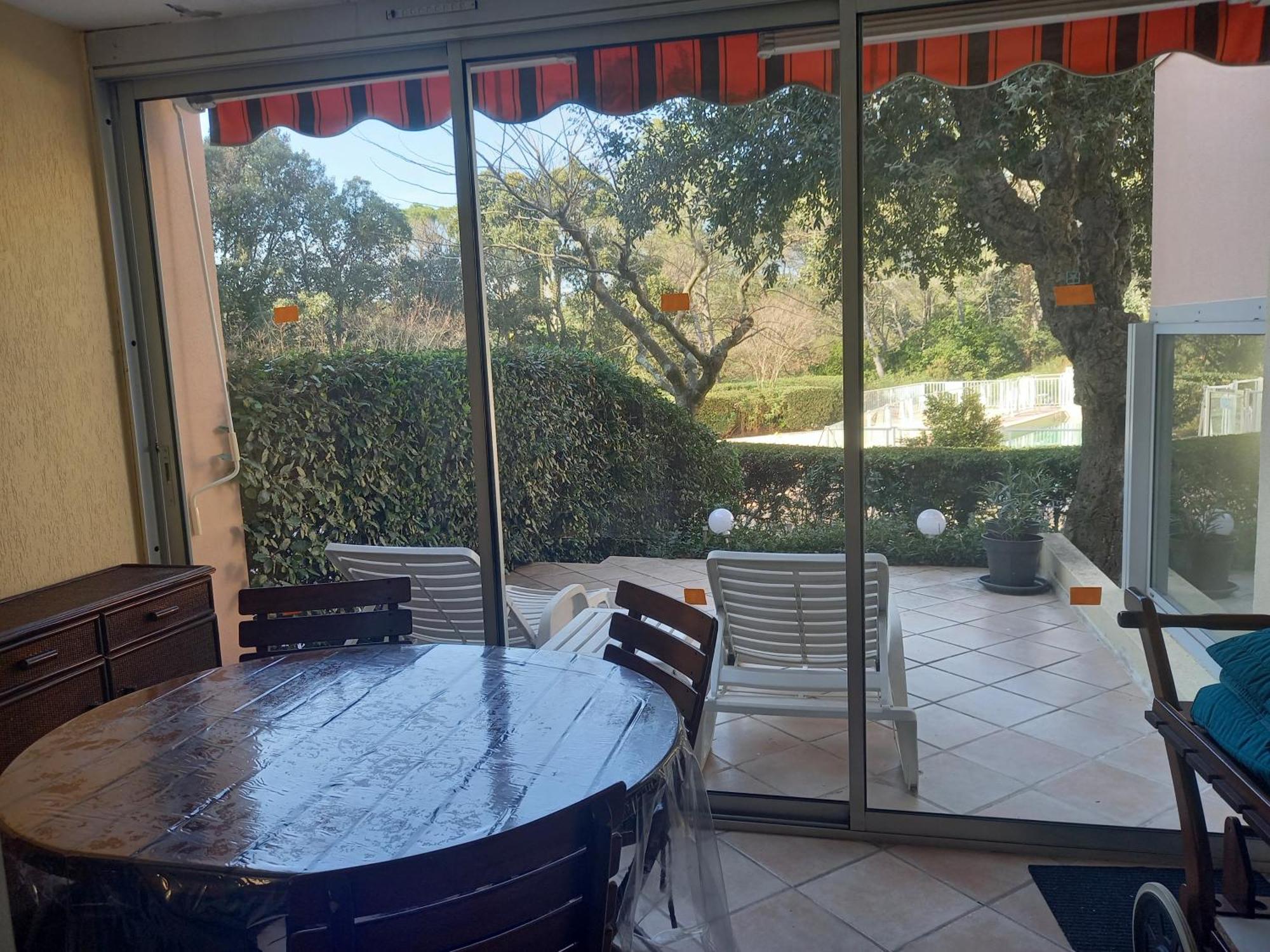 Les Hauts Du Golf Rez De Jardin Piscine Tennis Saint-Raphaël Екстериор снимка